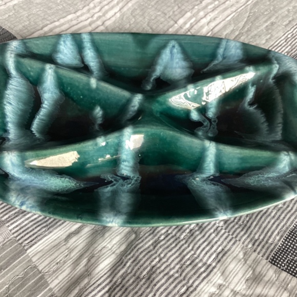 VINTAGE LARGE SIZE OVAL GLAZED POTTERY DIVIDED SERVING DISH WITH HANDLES - Picture 2 of 8